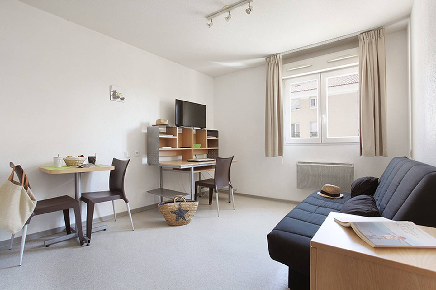 Logement_étudiant_Nice_-_studio_1.jpg